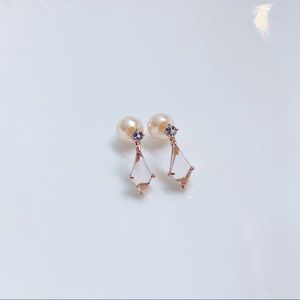 Tear drop quartz earrings